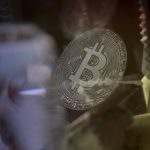 Futuro incerto per Caroline Crenshaw e la regolamentazione crypto