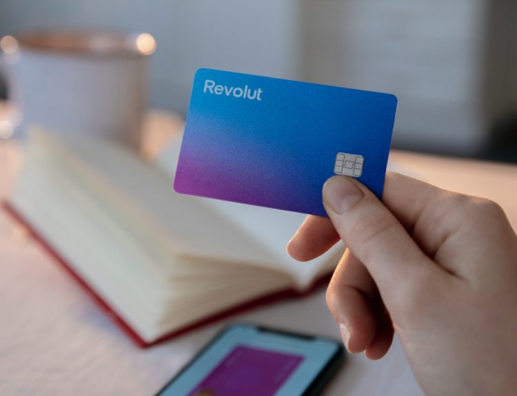 Revolut con IBAN italiano: chiarimenti sul sostituto d’imposta